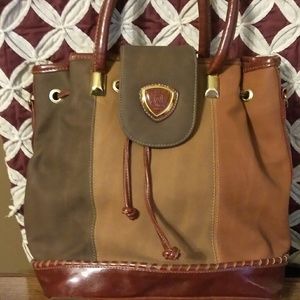 Bestini large three tone bag